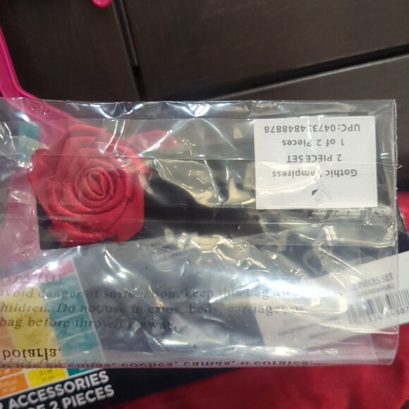 Teen Gothic Vampiress Kids Costume With Choker - Size XL 14-16 - Picture 5 of 7